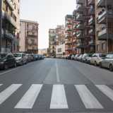 Riprendiamo ora via Giulio Petroni fino ad arrivare a un bivio: l�arteria si divide in due e ci porta sulla destra in via Ricchioni, anch�essa in salita, che dopo aver incrociato via Lembo prende il nome di via Campione
